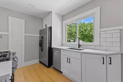 6431  Vista Ave, Wauwatosa, WI 53213 - Photo 7