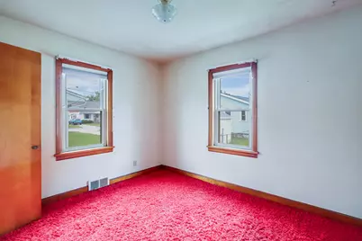 1013  Lowell St, Two Rivers, WI 54241 - Photo 11
