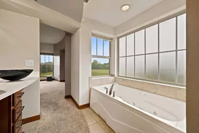 9335 W Mount Zion Dr, Milwaukee, WI 53224 - Photo 15