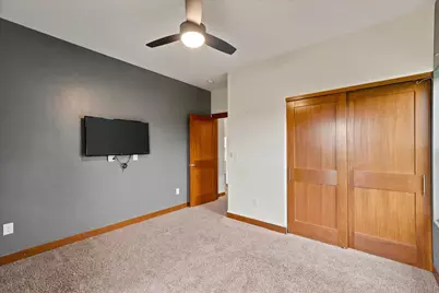9335 W Mount Zion Dr, Milwaukee, WI 53224 - Photo 23