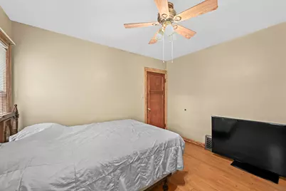 4116 N Woodburn St #4118, Shorewood, WI 53211 - Photo 19