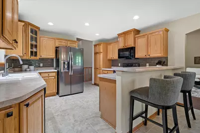 6797  Jamestown Dr, Trenton, WI 53090 - Photo 3