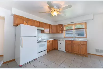 3828  39th Ave #3830, Kenosha, WI 53144 - Photo 23