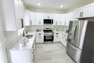 1438 Grange Ave, Racine, WI 53405 - Photo 9
