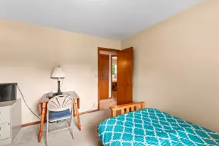 924 N 18th Ave, West Bend, WI 53090 - Photo 19