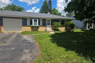 719 Holland Ave, Delavan, WI 53115 - Photo 1