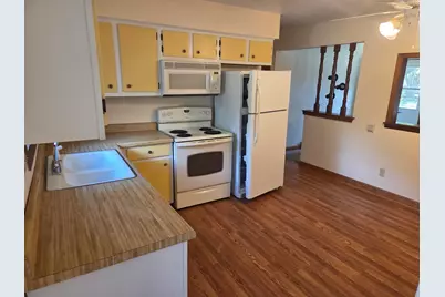719  Holland Ave #2, Delavan, WI 53115 - Photo 9
