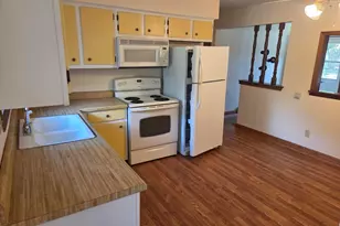 719 Holland Ave, Delavan, WI 53115 - Photo 9