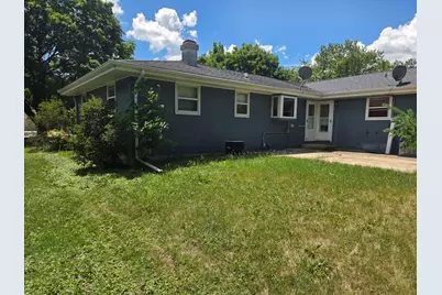 719  Holland Ave #2, Delavan, WI 53115 - Photo 3