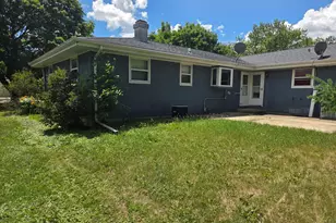 719 Holland Ave, Delavan, WI 53115 - Photo 3
