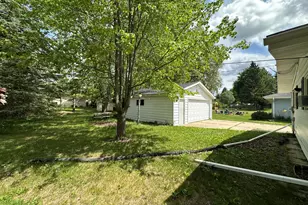 822 Bel-Ric Dr, Kewaskum, WI 53040 - Photo 19