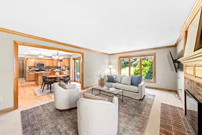 3106  Fox Ridge Dr, Waukesha, WI 53189 - Photo 11
