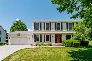 3106 Fox Ridge Dr, Waukesha, WI 53189 - Photo 3
