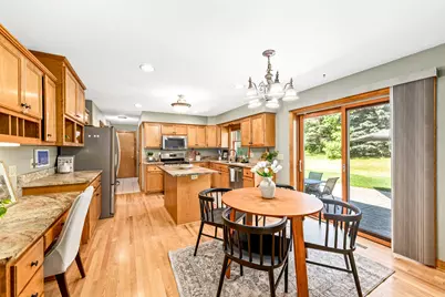 3106  Fox Ridge Dr, Waukesha, WI 53189 - Photo 13