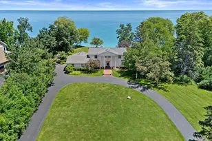 13334 N Lakewood Dr, Mequon, WI 53097 - Photo 5