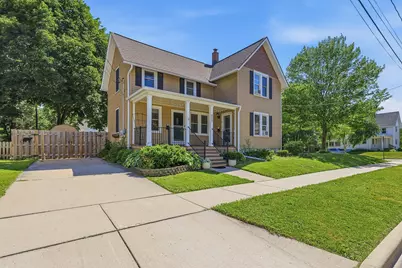 207 E Jefferson St, Oconomowoc, WI 53066 - Photo 9