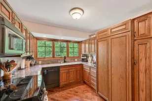 N68W13566 Ranch Rd, Menomonee Falls, WI 53051 - Photo 13