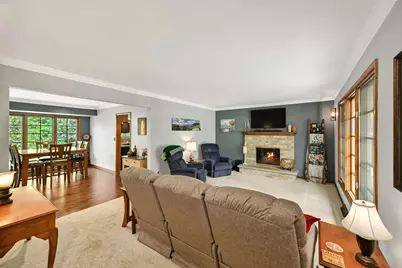 N68W13566  Ranch Rd, Menomonee Falls, WI 53051 - Photo 3