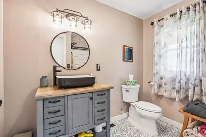 924  Nagawicka St, Delafield, WI 53018 - Photo 31