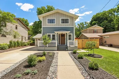 924  Nagawicka St, Delafield, WI 53018 - Photo 1