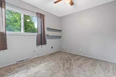3240 S Hickory Rd, New Berlin, WI 53151 - Photo 19