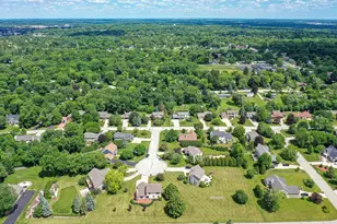 14335 W Meadowshire Ct, New Berlin, WI 53151 - Photo 47