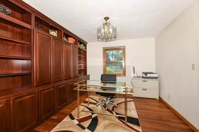 14335 W Meadowshire Ct, New Berlin, WI 53151 - Photo 11