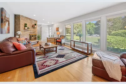 1603 W Zedler Ln, Mequon, WI 53092 - Photo 3