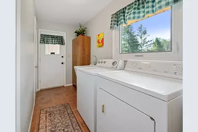 1603 W Zedler Ln, Mequon, WI 53092 - Photo 11