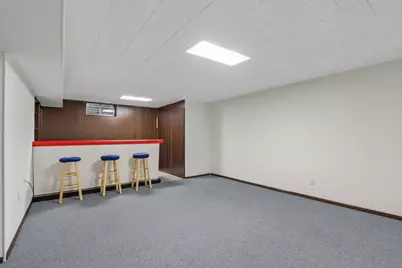 13295 W Old Oak Ct, New Berlin, WI 53151 - Photo 27