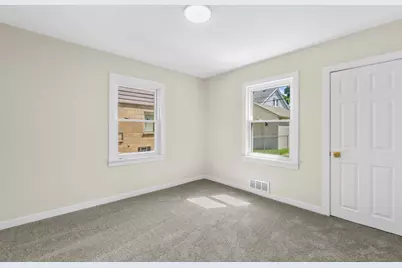 2126 S 80th St #2128, West Allis, WI 53219 - Photo 11