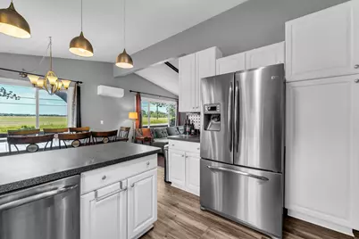 5107  South Shore Dr, Delavan, WI 53115 - Photo 11