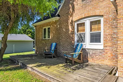 5835 S 92nd St, Hales Corners, WI 53130 - Photo 3
