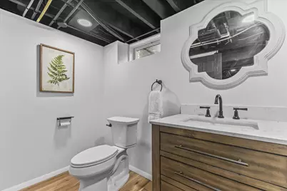 1800  Fairfax Dr, Elm Grove, WI 53122 - Photo 29