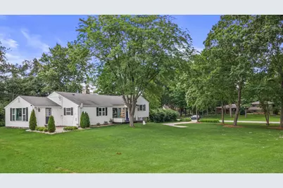 1800  Fairfax Dr, Elm Grove, WI 53122 - Photo 35