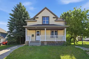 1113 S 13th St, Manitowoc, WI 54220 - Photo 11