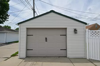 1629  Minnesota Ave, South Milwaukee, WI 53172 - Photo 29