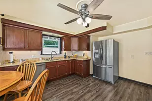 1629 Minnesota Ave, South Milwaukee, WI 53172 - Photo 9