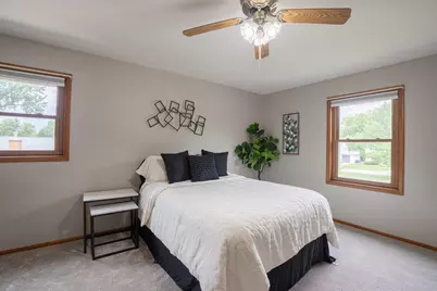 1139 S 120th St, West Allis, WI 53214 - Photo 13
