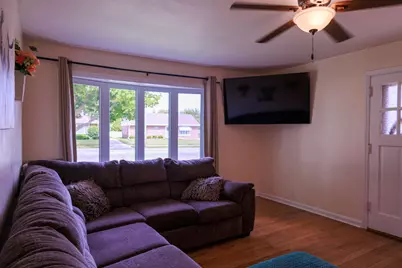 1736  Lathrop Ave, Racine, WI 53405 - Photo 9