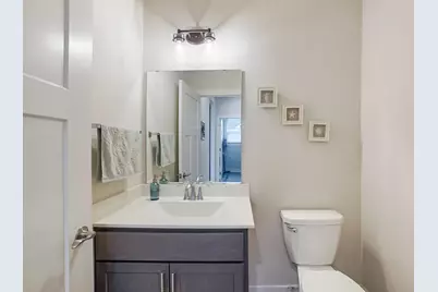 1390  Foxwood Pass, Oconomowoc, WI 53066 - Photo 15
