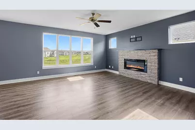 1390  Foxwood Pass, Oconomowoc, WI 53066 - Photo 7