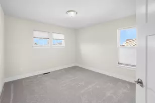 1390 Foxwood Pass, Oconomowoc, WI 53066 - Photo 25