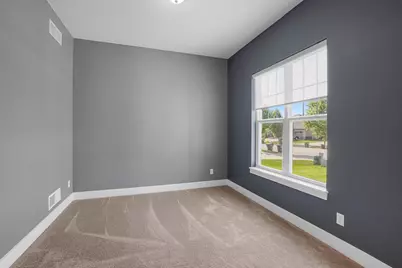 1390  Foxwood Pass, Oconomowoc, WI 53066 - Photo 15