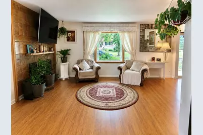 214 S 65th St, Milwaukee, WI 53214 - Photo 9