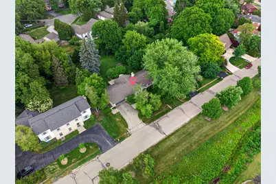 8308 N Indian Creek Pkwy, Fox Point, WI 53217 - Photo 51