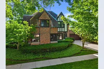 1101 E Circle Dr, Whitefish Bay, WI 53217 - Photo 7