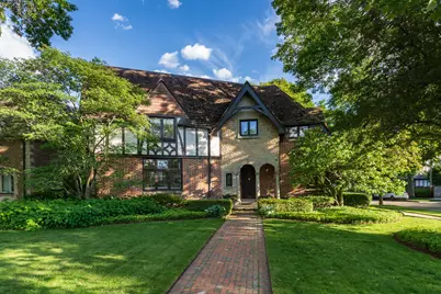 1101 E Circle Dr, Whitefish Bay, WI 53217 - Photo 3