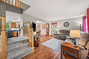 W203N17272 Francis Dr, Jackson, WI 53037 - Photo 5