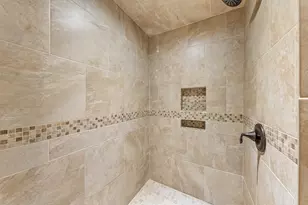 W193N5889 Canary Dr, Menomonee Falls, WI 53051 - Photo 17